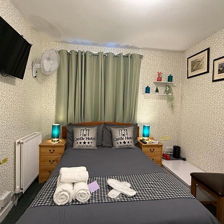 Self Check In Room Accommodation Only The Castle, Coldstream Bagian luar foto