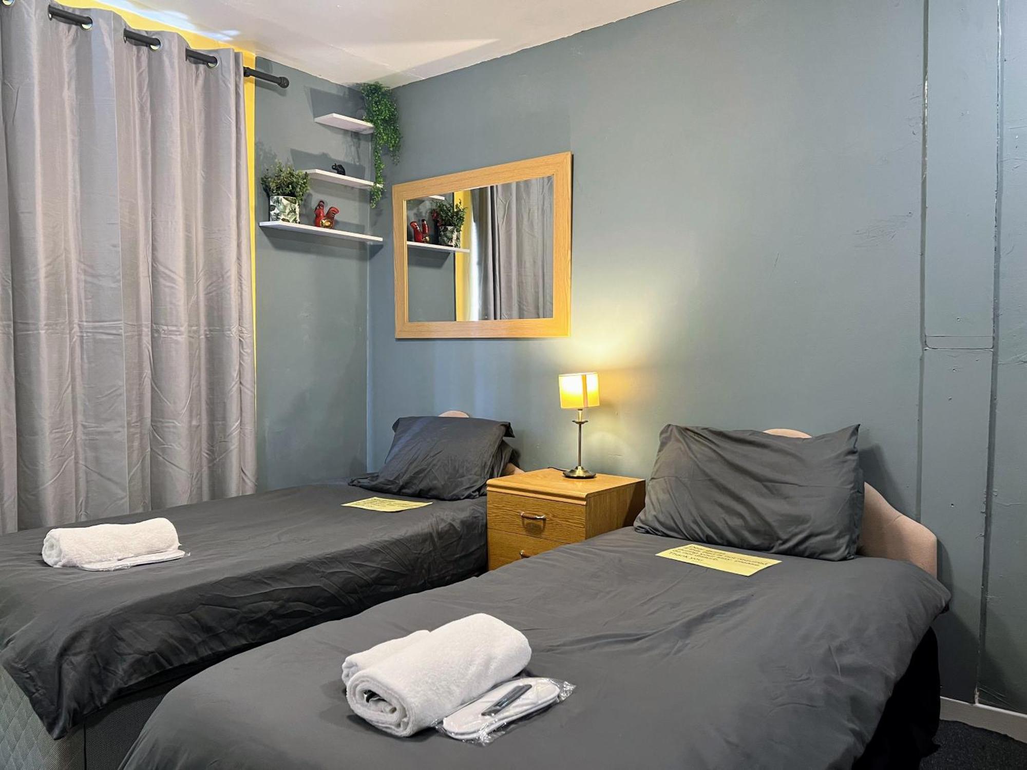 Self Check In Room Accommodation Only The Castle, Coldstream Bagian luar foto