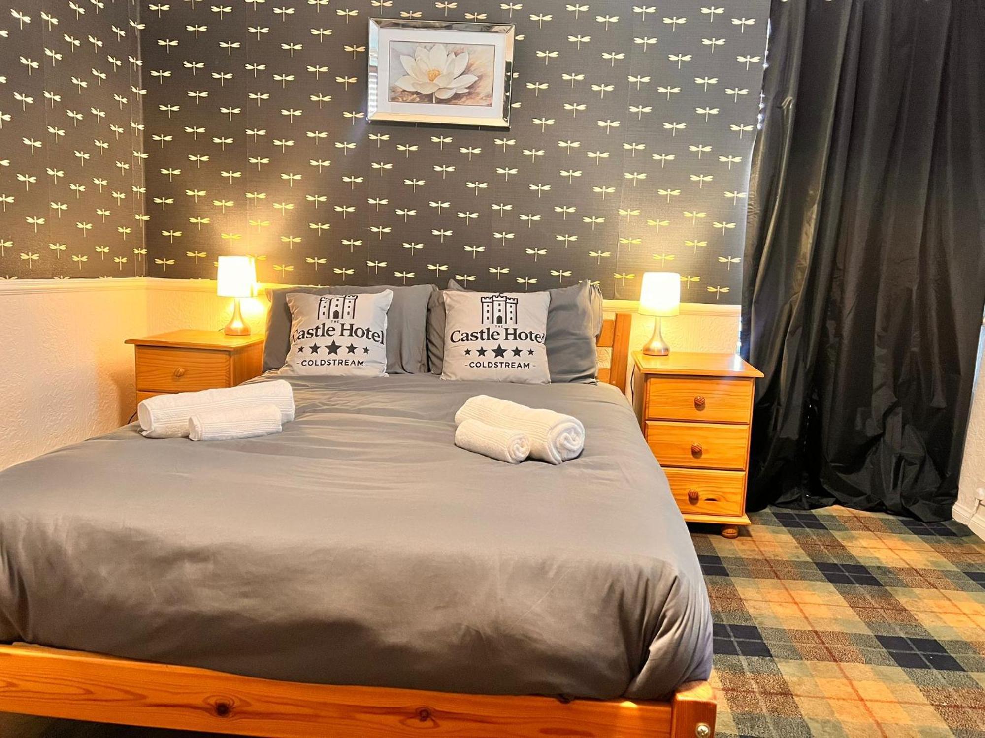 Self Check In Room Accommodation Only The Castle, Coldstream Bagian luar foto