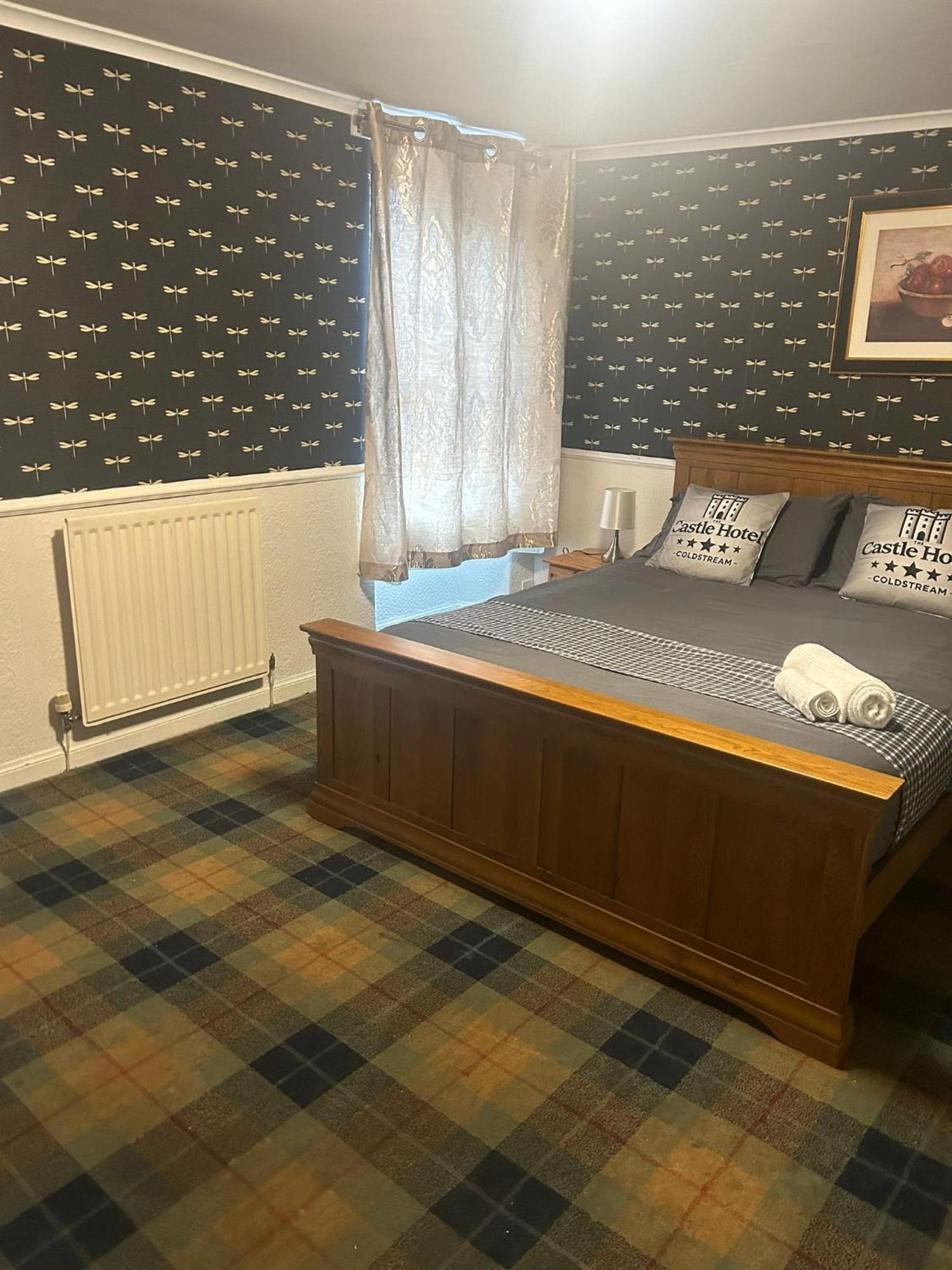 Self Check In Room Accommodation Only The Castle, Coldstream Bagian luar foto