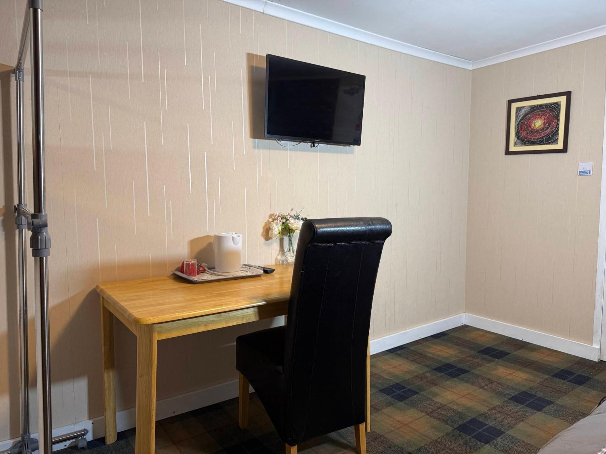 Self Check In Room Accommodation Only The Castle, Coldstream Bagian luar foto